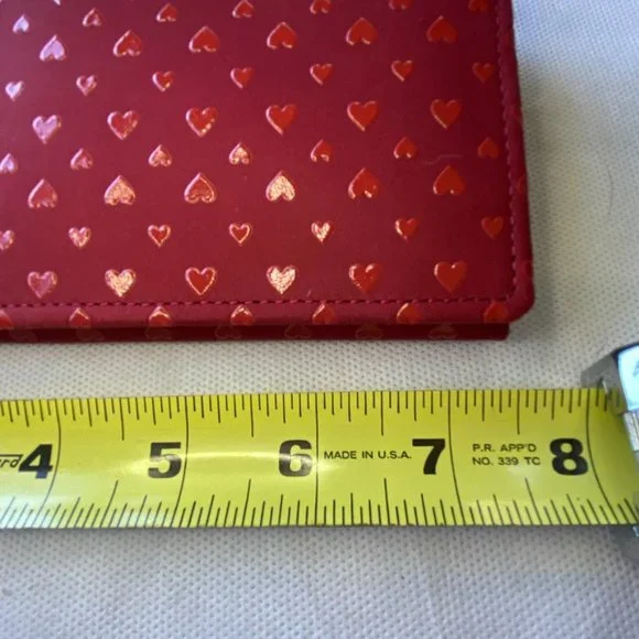 Inden Japanese Designer Handmade Lacquered Red Leather Heart Wallet - Picture 10 of 13